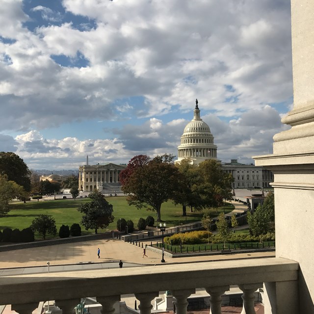 The Capital Dome looks like a painting when observing from afar.