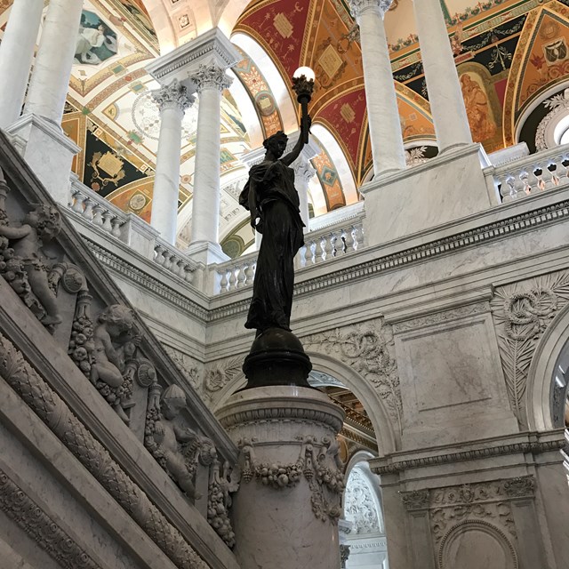 Students are finally face-to-face with this iconic statue.