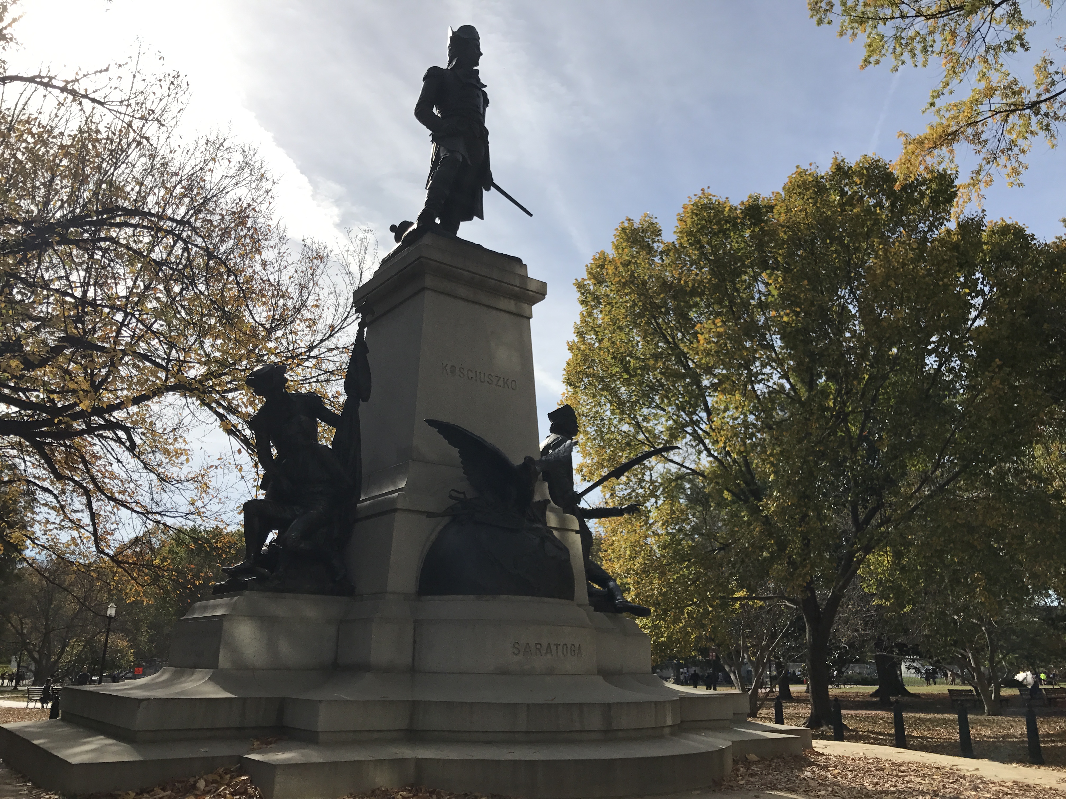 Symbolic statues present themselves in the monuments and parks.