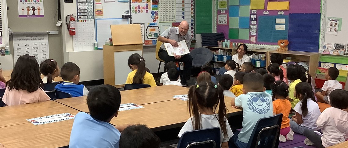 reading to kinder